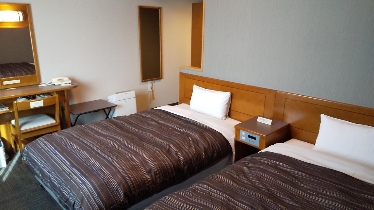 Hotel Route-Inn Matsusaka Ekihigashi Bagian luar foto