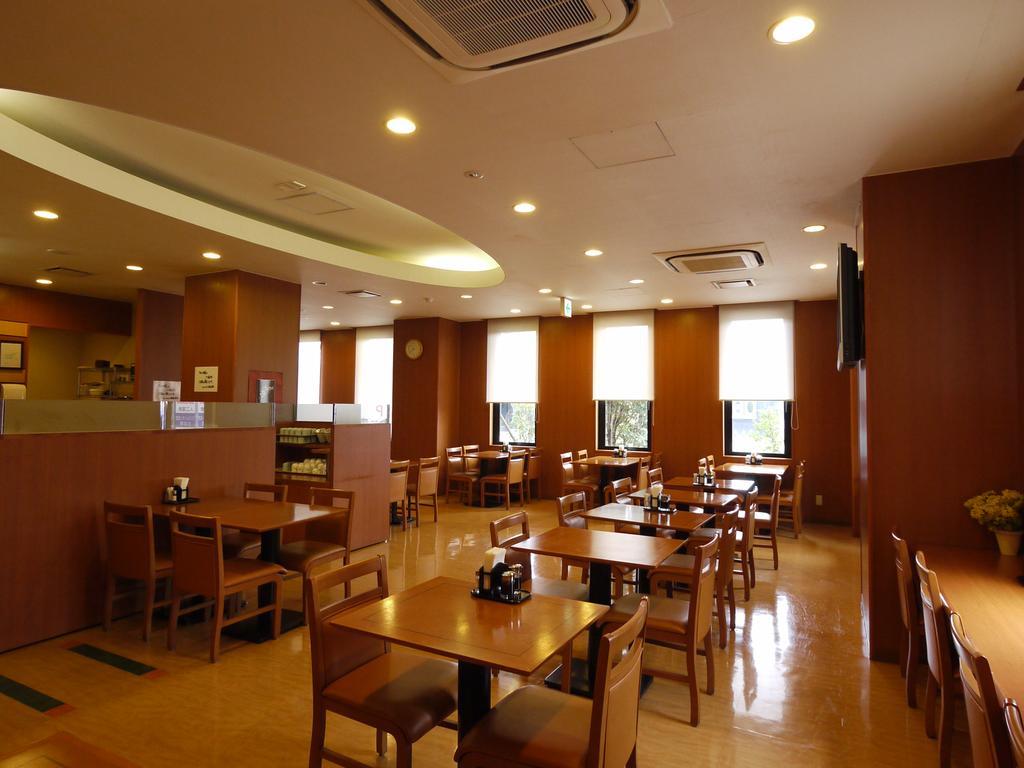 Hotel Route-Inn Matsusaka Ekihigashi Bagian luar foto