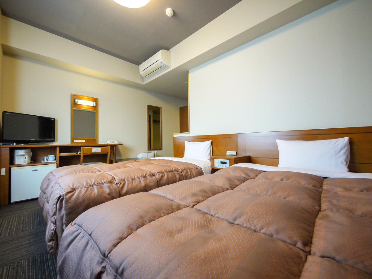 Hotel Route-Inn Matsusaka Ekihigashi Bagian luar foto